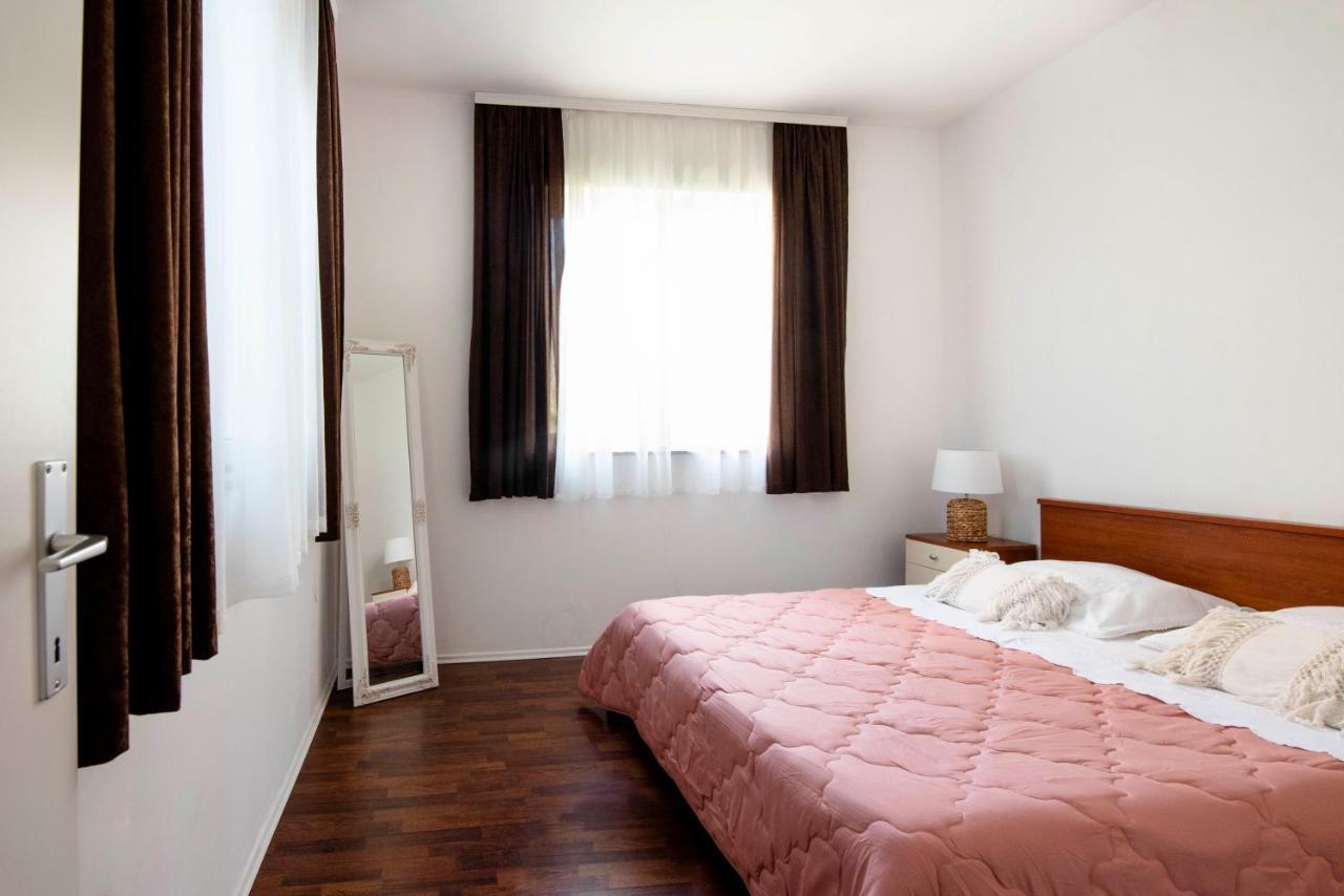 Apartment Alkar Sinj Exteriör bild